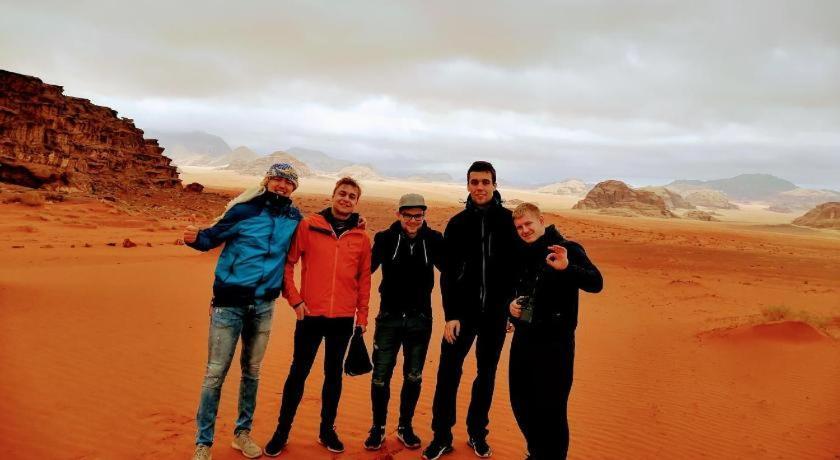 Wadi Rum Bubble Tent & Bedouin Style Ngoại thất bức ảnh